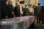 گزارش تصویری/ حضور رهبر معظم انقلاب در کنار پیکر شهید حججی