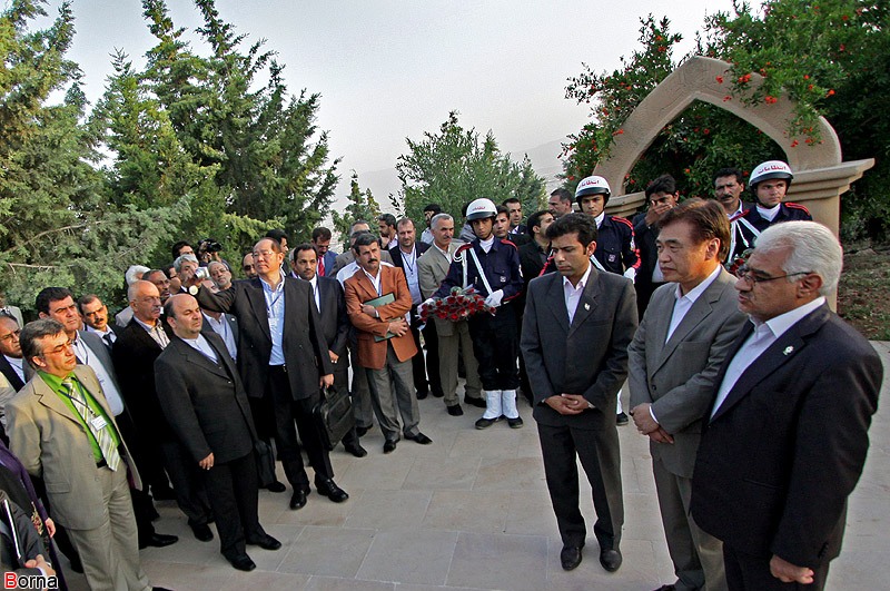 ادای احترام شهرداران کشورهای حاشیه جاده ابریشم