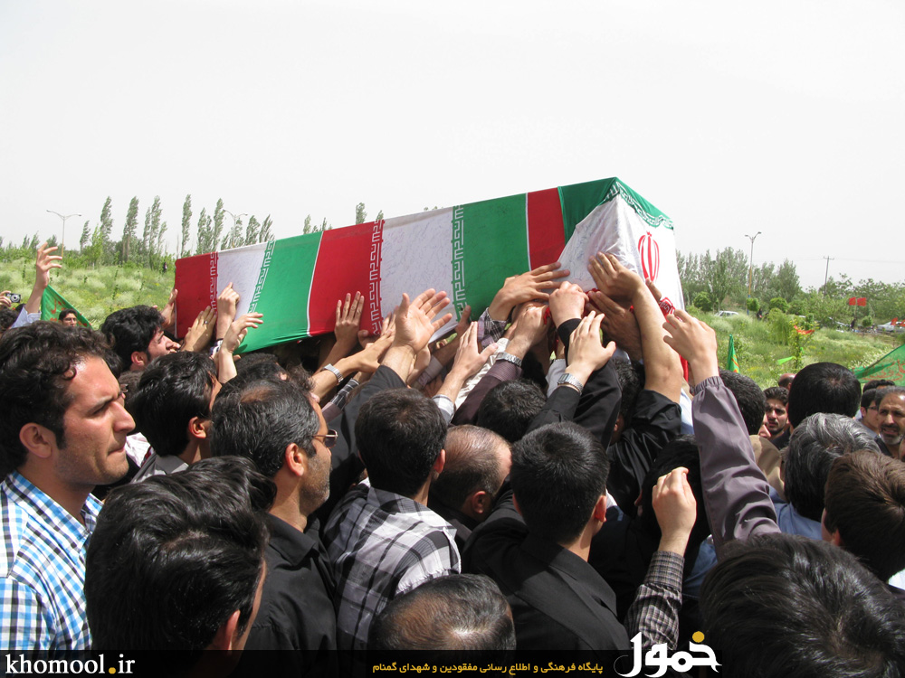 تشییع و خاکسپاری شهدای گمنام زنجان