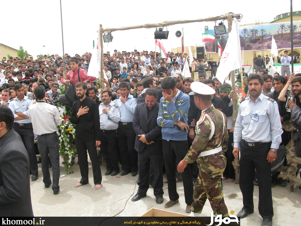 تشییع و خاکسپاری شهدای گمنام زنجان