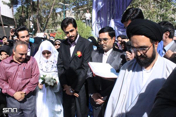 مراسم عقد زوج دانشجو در جوار حرم شهدای گمنام دانشگاه تهران