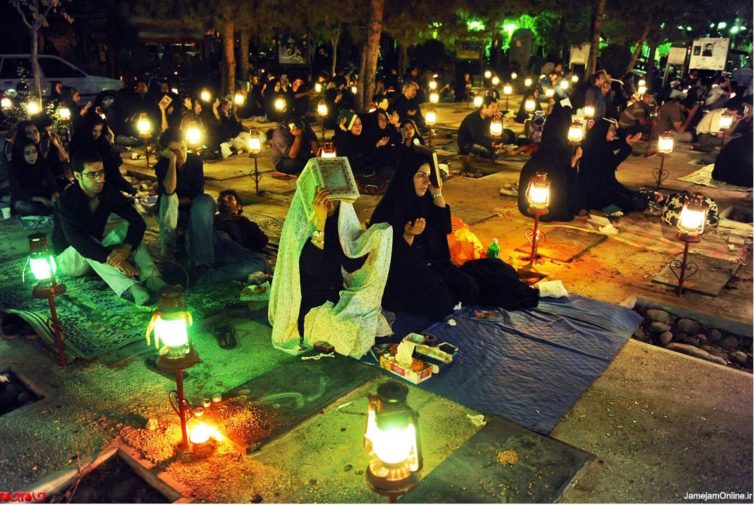 شب قدر در بهشت زهرا