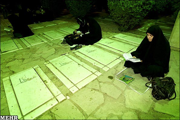 شب قدر در بهشت زهرا