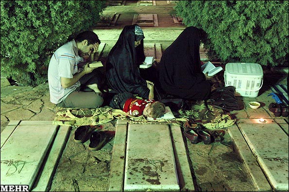 شب قدر در بهشت زهرا