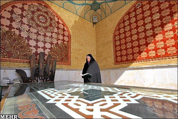 مزار مطهر شهدای در دانشگاه های تهران