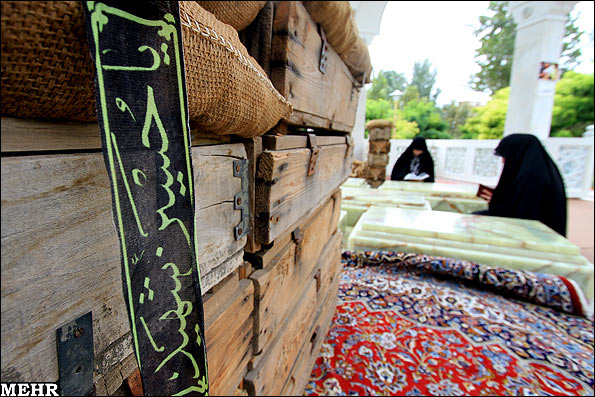 مزار مطهر شهدا در دانشگاه2