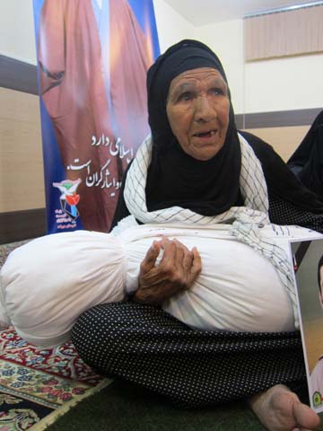 وداع مادر جلال رئیسی