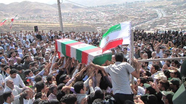 تشییع شهدای گمنام در دانشگاه سمنان