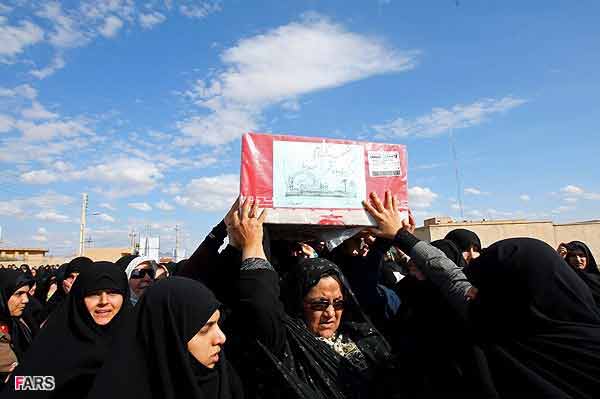 تشییع و خاکسپاری دو شهید گمنام در سومار