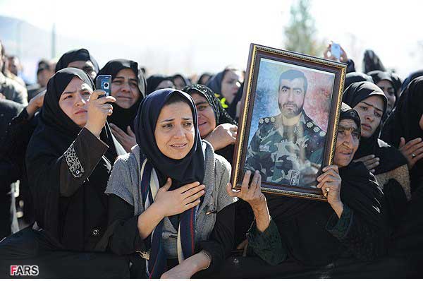 خاکسپاری شهید گمنام در دانشگاه دولتی یاسوج