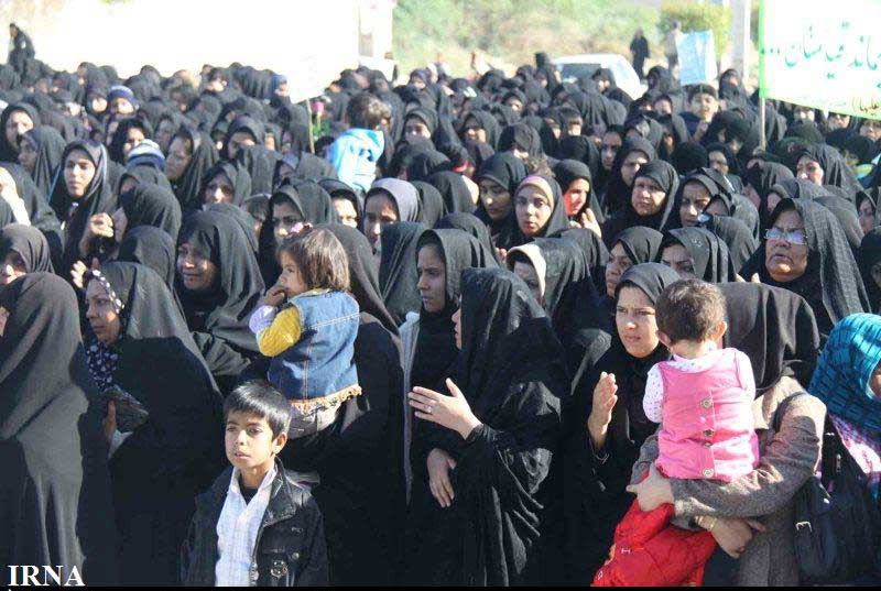 تشییع و خاکسپاری دو شهید گمنام در بندر گناوه-بوشهر