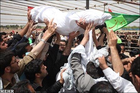 تشییع و خاکسپاری شهیدگمنام در دانشگاه علوم پزشکی کرمان