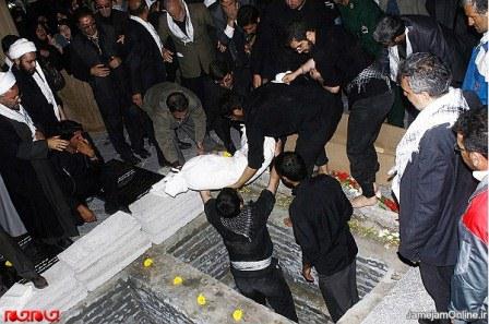 تشییع و خاکسپاری دو شهید گمنام در دانشگاه آزاد اسلامی تبریز