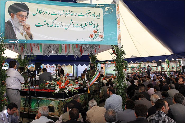 دومین سالگرد خاکسپاری شهدای گمنام در وزارت نفت