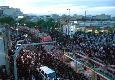 استقبال مردم اراک از کاروان شهدای گمنام