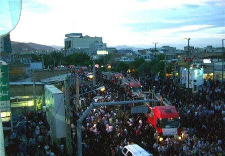 استقبال مردم اراک از کاروان شهدای گمنام