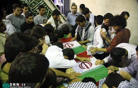 مراسم تشییع پیکر شهید دوران دفاع مقدس در مسجد دانشگاه تهران