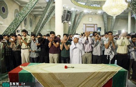 مراسم تشییع پیکر شهید دوران دفاع مقدس در مسجد دانشگاه تهران