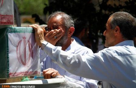 تشییع پیکر شهدای گمنام در تبریز