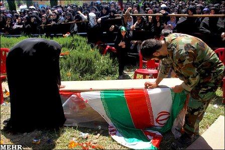 مراسم تشییع وخاکسپاری در دانشکده فنی دخترانه شریعتی