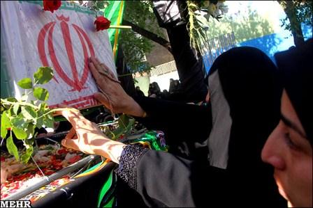 مراسم تشییع وخاکسپاری در دانشکده فنی دخترانه شریعتی