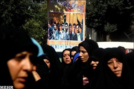 مراسم تشییع وخاکسپاری در دانشکده فنی دخترانه شریعتی