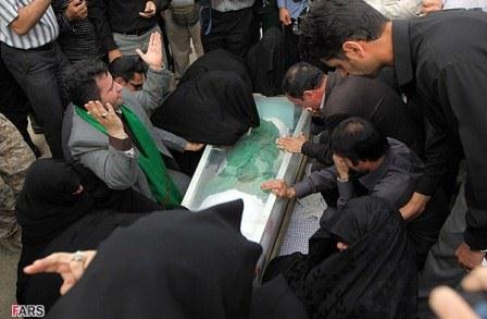 تشییع وخاکسپاری شهدای دفاع مقدس در شهر همدان