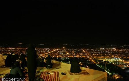 شب بیست و یکم ماه رمضان در تپه نورالشهدا شهر کرد