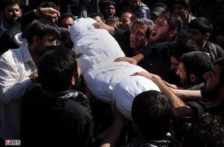 تشییع وخاکسپاری شهیدان  گمنام در دانشگاه آزاد اسلامی واحدعلوم و تحقیقات