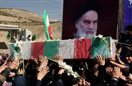 تشییع وخاکسپاری شهیدان  گمنام در دانشگاه آزاد اسلامی واحدعلوم و تحقیقات