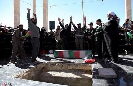 تشییع و خاکسپاری شهیدان گمنام دفاع مقدس در استان ایلام