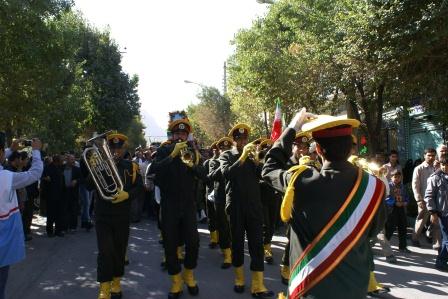 تشییع و خاکسپاری شهدا گمنام در دهاقان اصفهان