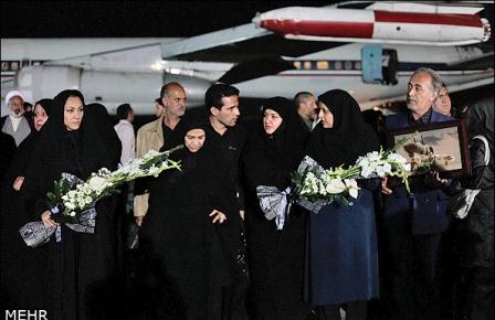 تشییع شهدا در حرم رضوی