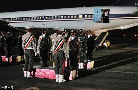 تشییع شهدا در حرم رضوی