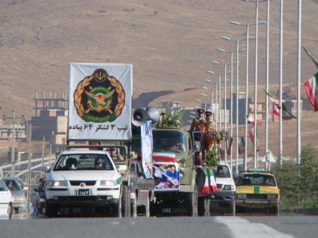 تشییع پیکر مطهر سرلشکر خلبان شهید خالد حیدری در مهاباد