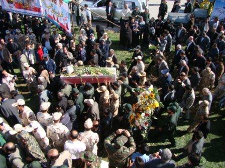 تشییع پیکر مطهر سرلشکر خلبان شهید خالد حیدری در مهاباد