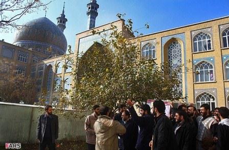 وداع طلاب مدرسه معصومین قم با شهدا