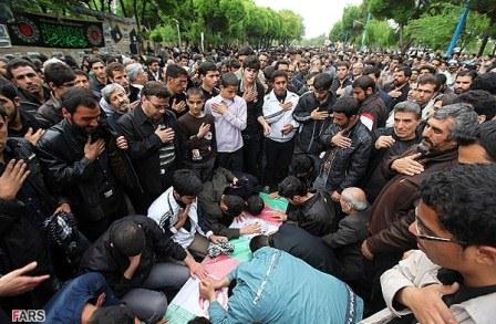 تشییع شهید حاج احمد صداقت و پنج شهید گمنام در اصفهان