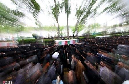 تشییع شهید حاج احمد صداقت و پنج شهید گمنام در اصفهان