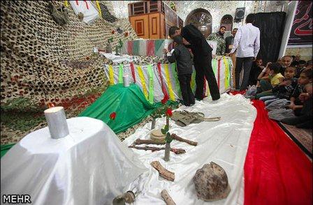 تشییع و خاکسپاری شهدای گمنام در دانشگاه گلستان