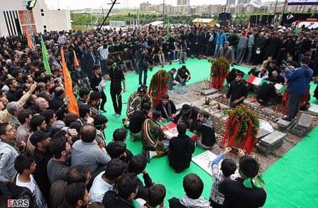 تشییع و خاکسپاری در دانشگاه آزاد قزوین