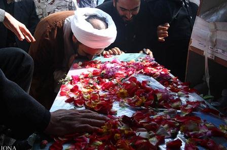 تشییع و خاکسپاری در دانشگاه آزاد قم