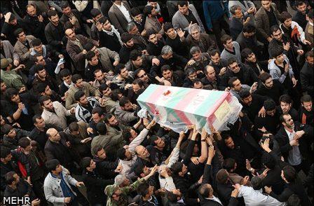 تشییع و خاکسپاری شهدای گمنام در دانشگاه آزاد لاهیجان