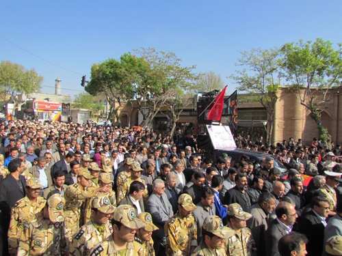 تشییع و خاکسپاری در دانشگاه آزاد کردستان