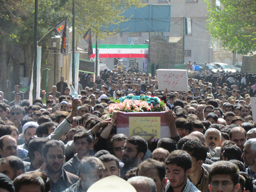 تشییع و خاکسپاری در دانشگاه آزاد کردستان