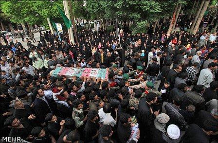 تشییع و خاکسپاری شهدای گمنام در اردکان یزد