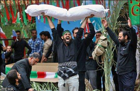 تشییع و خاکسپاری شهدای گمنام در اردکان یزد