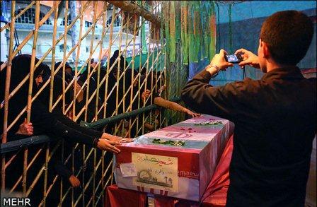 تشییع و خاکسپاری شهدای گمنام در اردکان یزد