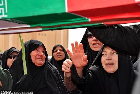 تشییع و خاکسپاری شهدای گمنام در دانشگاه آزاد آبادان