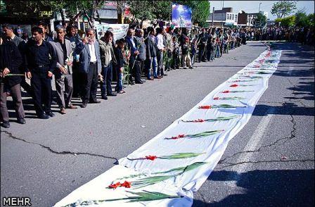 تشییع و خاکسپاری شهدای گمنام در دانشگاه آزاد تاکستان